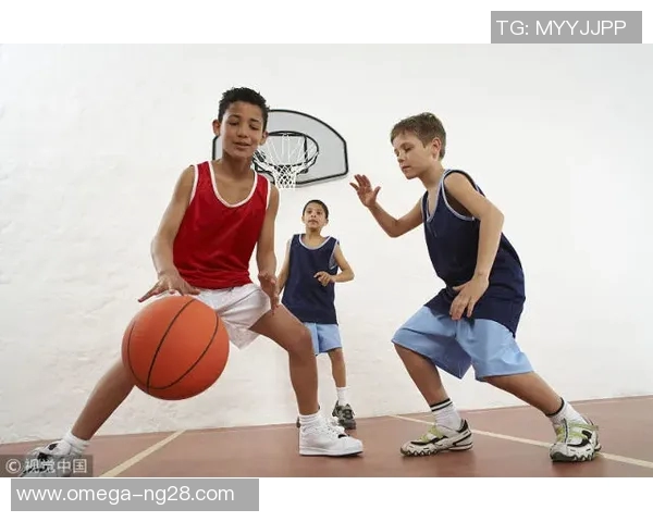 提升篮球技能的必备装备篮球训练裤的选择与搭配技巧分享